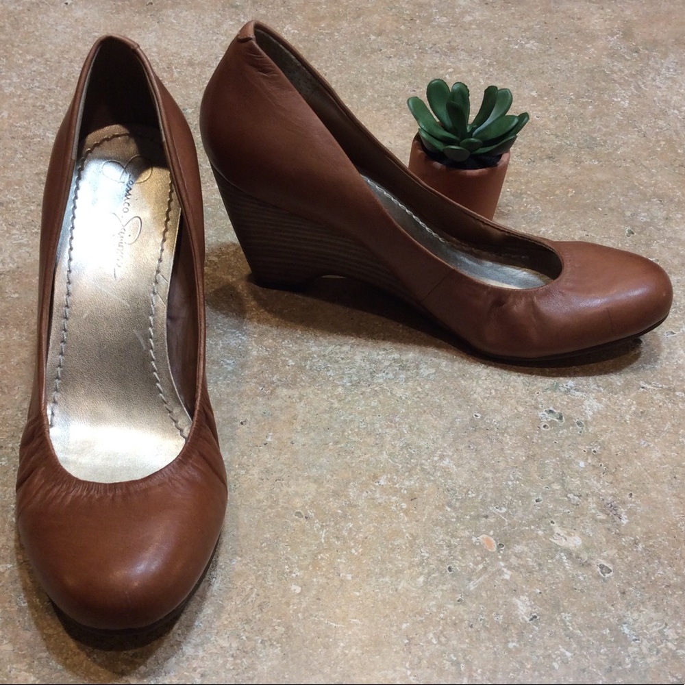 JESSICA SIMPSON TAN LEATHER WEDGE HEELS